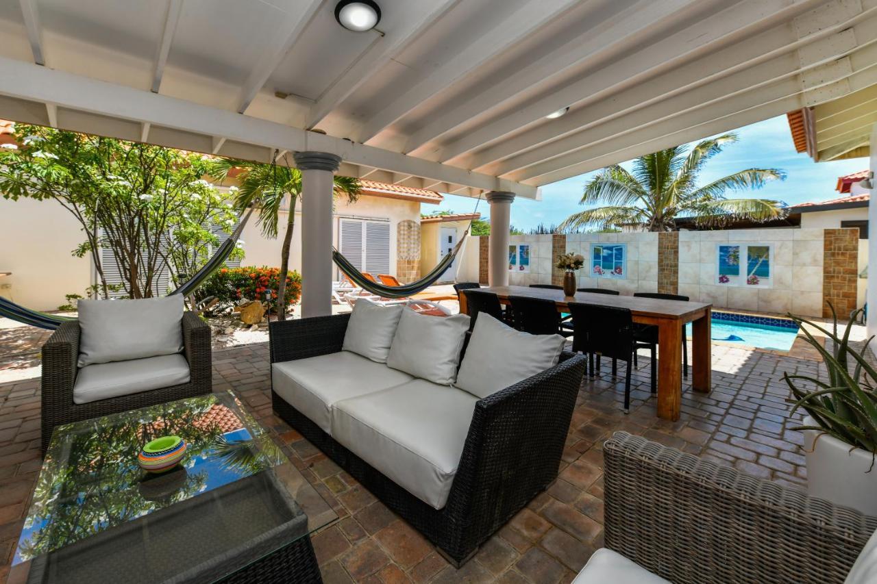 Villa Swiss Paradise With Private Pool Palm Beach Exterior foto