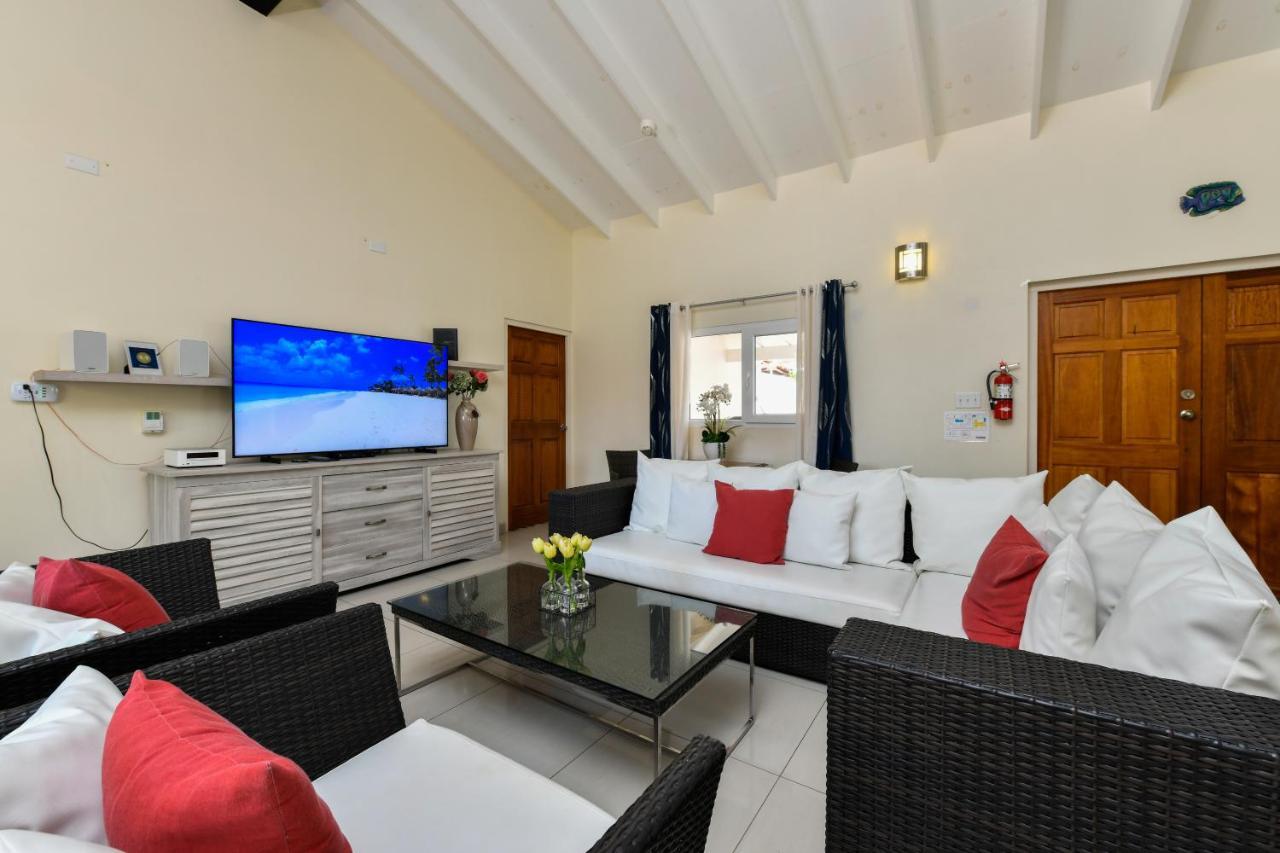 Villa Swiss Paradise With Private Pool Palm Beach Exterior foto
