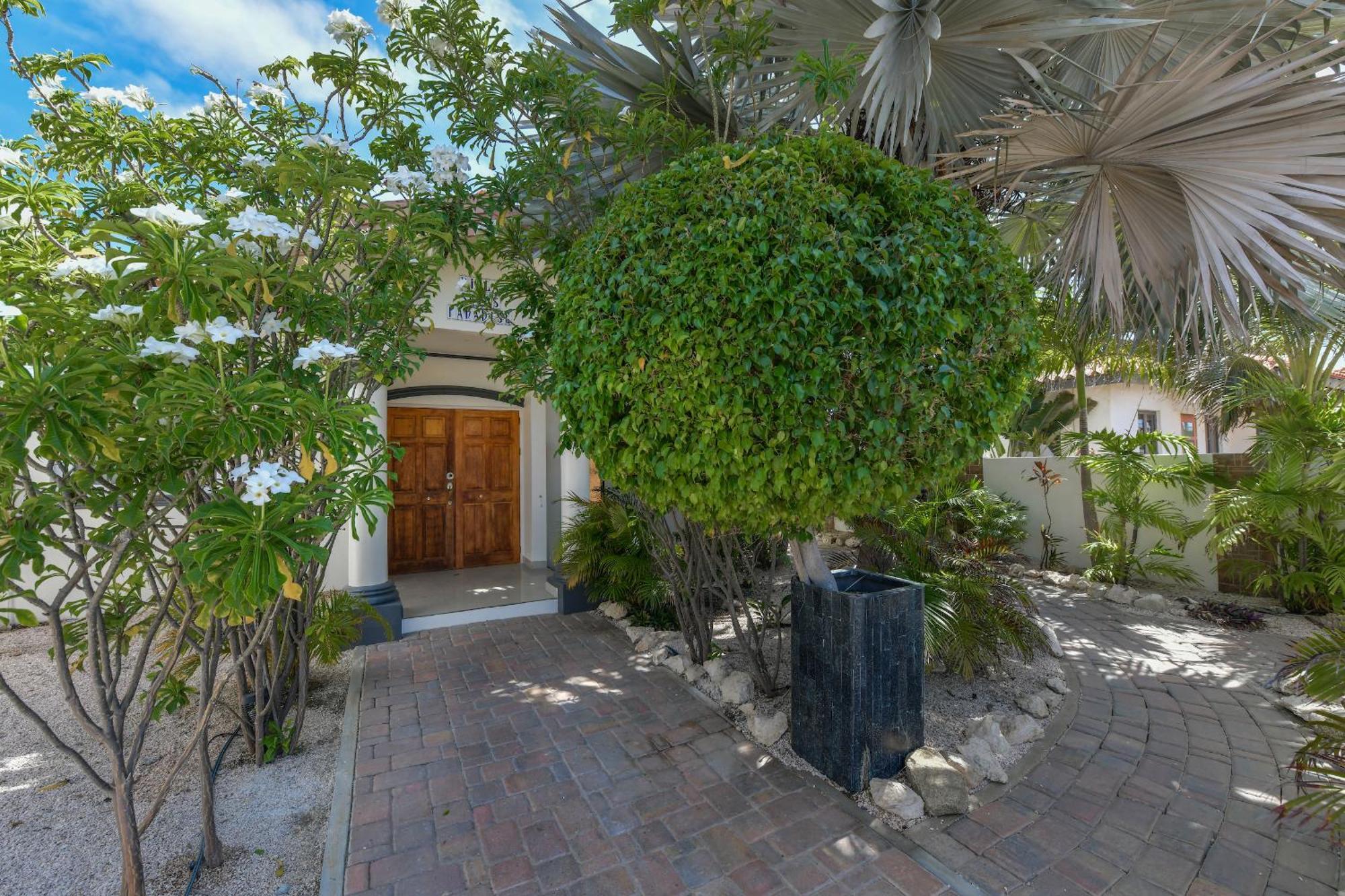 Villa Swiss Paradise With Private Pool Palm Beach Exterior foto